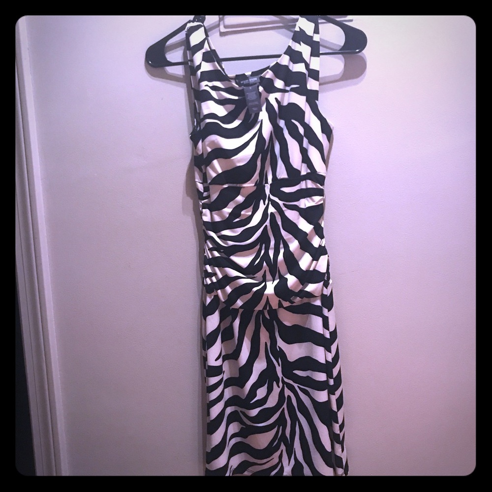 Bisou Bisou size 6